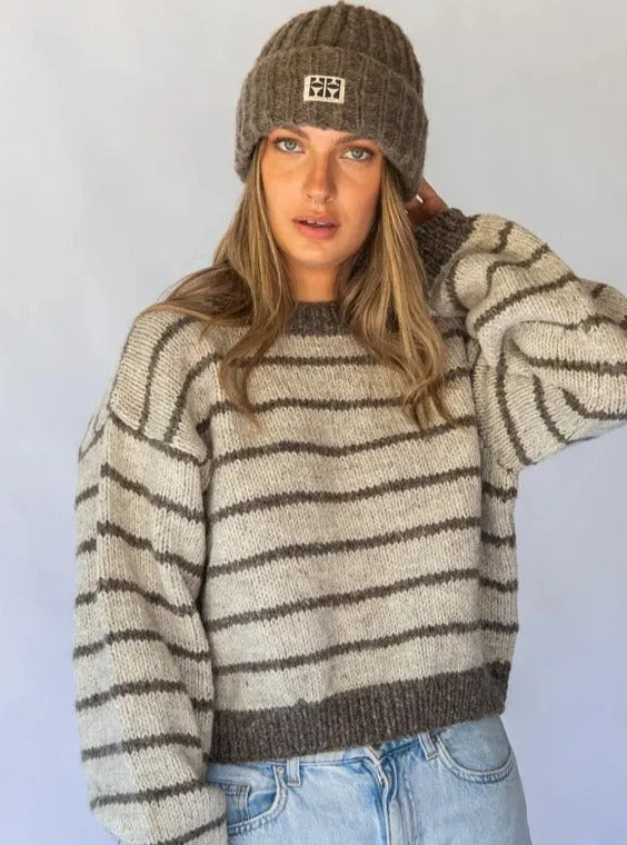 Striped Birch Bande Sweater: A Stylish and Cozy Wardrobe Essential