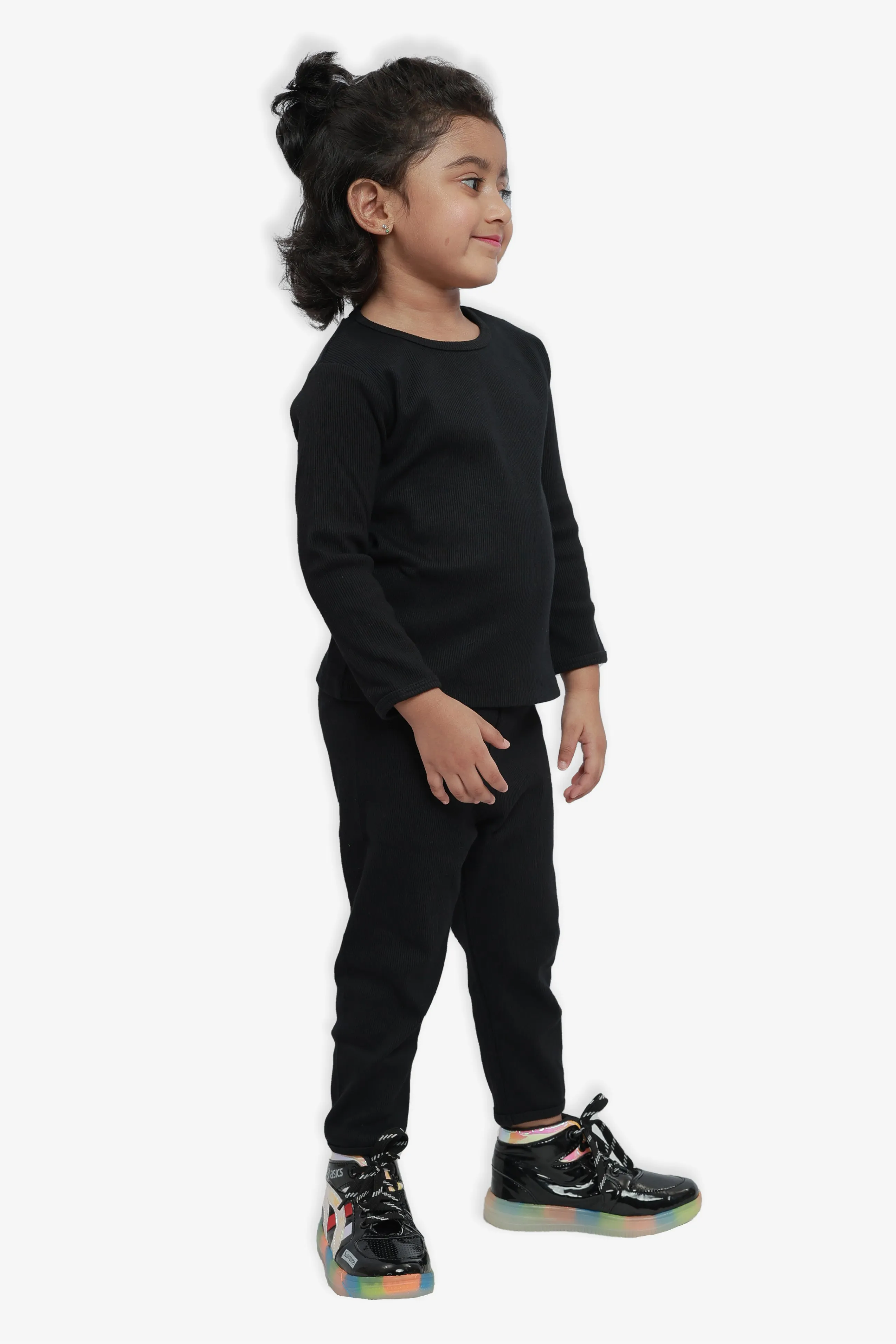 Ventra Black Solid stretch Nightwear